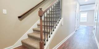 Two Bedroom with Garage on Exit 11! Gallery 3