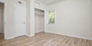 Beautifully Renovated 3-Bedroom Home with Garage & Spacious Yard in Mobile Gallery 17