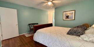 Available 8/1. Beautiful FURNISHED End-Unit Townhome in Central Mt Pleasant! Gallery 22