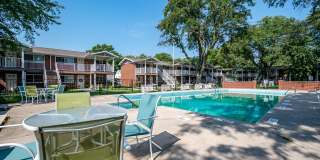 203 1/2 6th St Gallery 6