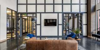 L2 Uptown Gallery 36