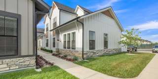 Slate at Fishers District Gallery 23