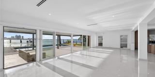 1101 S Shore Dr Gallery 27