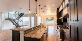 Gorgeous 4 bedroom, 5 bathroom House in Bouldin Creek! Gallery 12