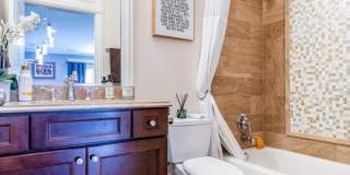 2540 W Diversey Avenue, Gallery 3