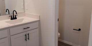 Beautiful 3 bedroom, 2 bathroom in Rio Rancho! Showings available NOW! Gallery 9