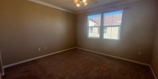 Spacious 3bed 2.5 bath available in Regency Park Spacious 3bed 2.5 bath available in Regency Park Gallery 21