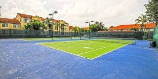 160 Yacht Club 206 Way Gallery 36