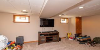 Beautiful 3 bed 2 bath Home - AVAILABLE NOW! Gallery 41