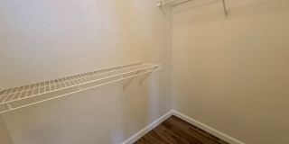 3 BEDROOM HOME NO NEIGHBORS BEHIND! Gallery 10