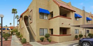 Beautiful 2 Bedroom Condo in China Town District Gallery 1