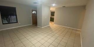 2 Bedroom 1 Bath Duplex in Winter Park for RENT! Gallery 4