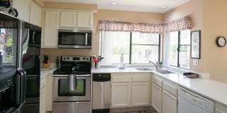 Beautifully Furnished Condo with Mountain Views Beautifully Furnished Condo with Mountain Views Gallery 17