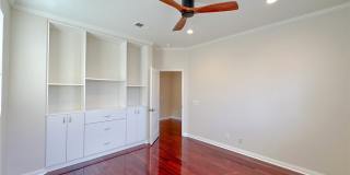 16 First Street Gallery 36