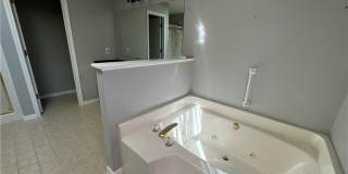 242 Ravenshollow Drive Gallery 23