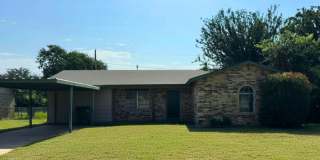 Charming 3/1.5 in Iowa Park! Gallery 1