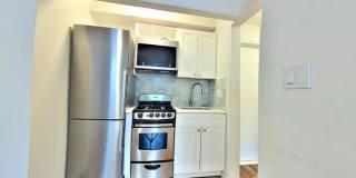 1321 Third Avenue Gallery 4