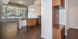 Radius Uptown Apartments Gallery 5