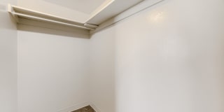 Parkwood Plaza Gallery 54