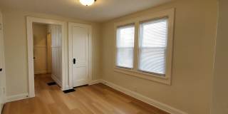Updated 2 bedroom Townhouse - Garfield Park-South Neighborhood Gallery 5