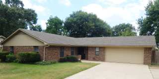 Cozy! Three Bedroom Home in White House ISD! Gallery 1