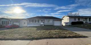 Beautiful walk-out ranch! Beautiful walk-out ranch! Gallery 1