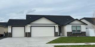 New Construction Hayden Home in Mae Valley New Construction Hayden Home in Mae Valley Gallery 1