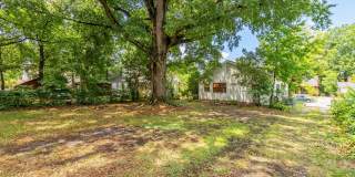 Recently Renovated 3BR Home Near Downtown Durham with Spacious Backyard! Available Now! Pet Friendly! Gallery 21