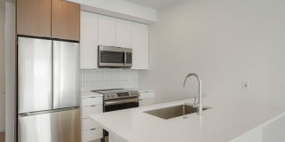 Quin + Nita Gallery 68