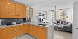 6799 Collins Ave cu-407, Miami Beach, FL 33141 Gallery 1