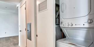 1048 Manzanita Gallery 20