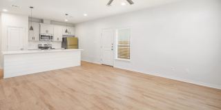 264 Richards Street Gallery 13