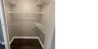 2811 N Oakland Forest Dr Gallery 10