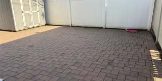 326 E Walnut Street Gallery 14