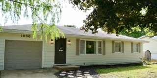 3-bedroom, 1.5 bathroom FURNISEHD home in Stevensville Gallery 1