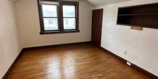 5 Bedroom Home Near UW-La Crosse with Garage & Yard Gallery 1