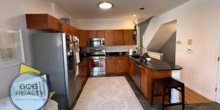 Beautiful, Single Family Townhome, Great Location!! Gallery 12