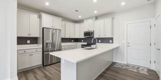 Modern 2BR/2.5BA Townhome in Ashburn Gallery 7