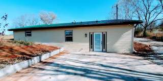 3-Bedroom Basement Home with Spacious Yard Gallery 1