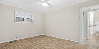 Alamo Heights Condo Gallery 14