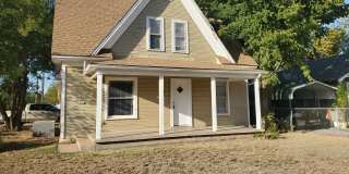 1402 East Maple Avenue Gallery 1