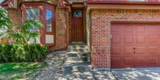 Beautifully Updated 3BR/2.5BA Home in Longmont – $300 Off First Month's Rent Gallery 1