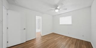 1402 Rose Ave Gallery 8