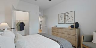 HōM at River Hills Gallery 32