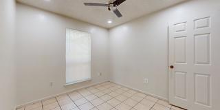 REMODELED 3 BEDROOM 2 BATH ALL TILE HOUSE!!! Gallery 17