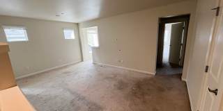 Spacious 5-Bed, 2.5-Bath Single-Family Home in Redmond Spacious 5-Bed, 2.5-Bath Single-Family Home in Redmond Gallery 23