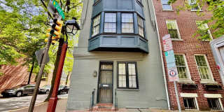 Spacious Society Hill 4bd/2.5bth Home Gallery 1