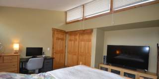 Pets Negotiable!  Walk to town, community hot tub! 2 month lease! Gallery 25