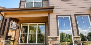 Stunning End Unit 3 Bedroom Townhouse in NE Colorado Springs! Gallery 1