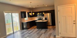 Spacious 3BR 2.5ba house in Waukee, available NOW! Gallery 13